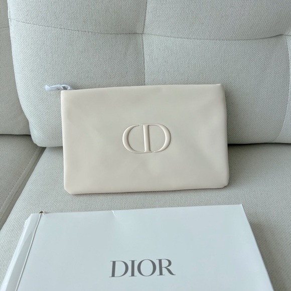 Dior Handbags - 💕NIB Pale Pink/Cream Dior Medium Pouch💕